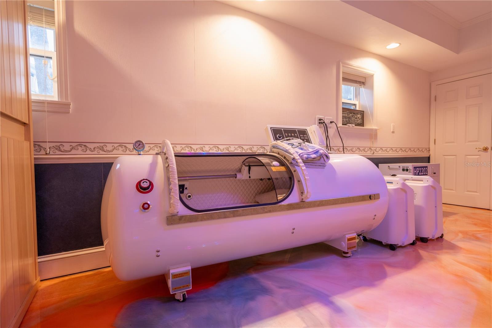 N6140775 Property Photo