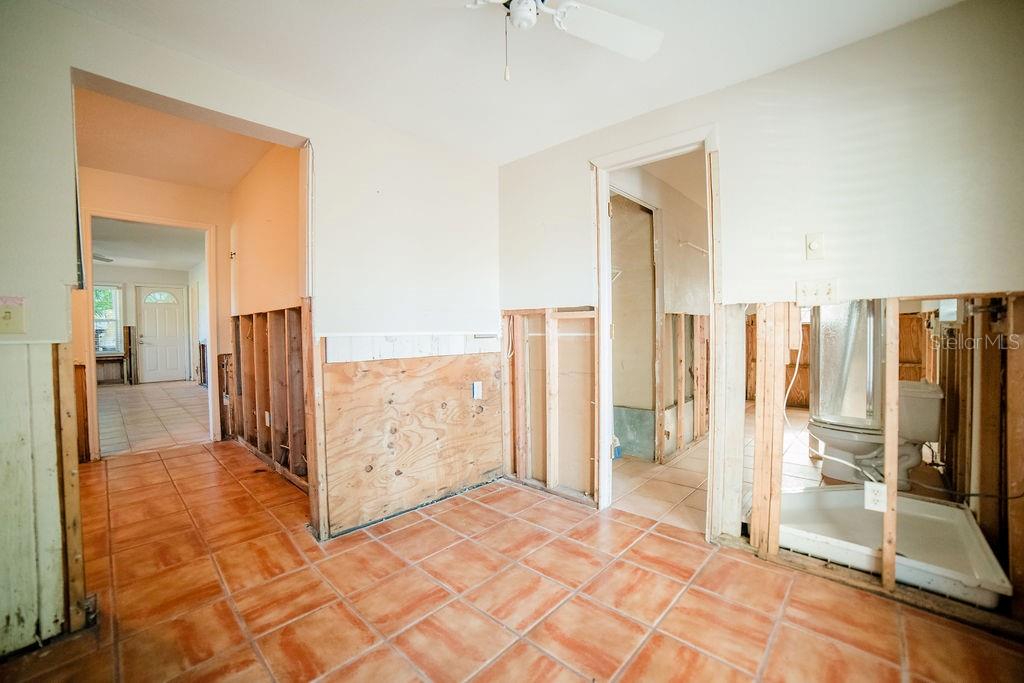 521 W OLYMPIA AVE, PUNTA GORDA, FL, 33950