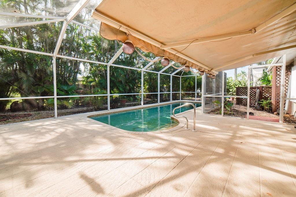521 W OLYMPIA AVE, PUNTA GORDA, FL, 33950