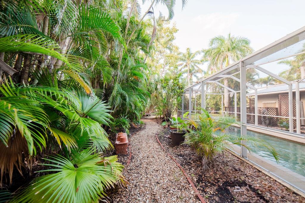 521 W OLYMPIA AVE, PUNTA GORDA, FL, 33950