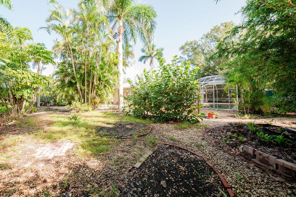 521 W OLYMPIA AVE, PUNTA GORDA, FL, 33950