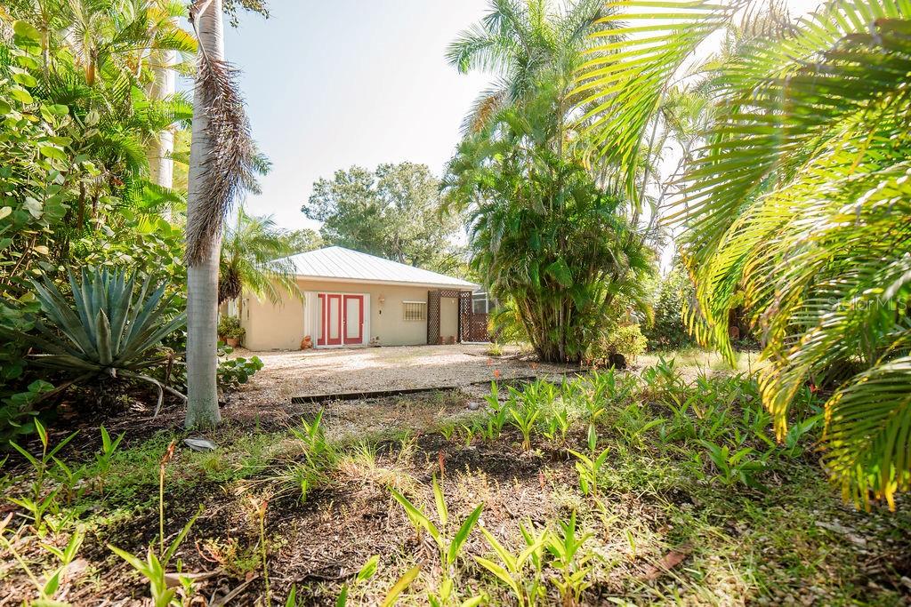521 W OLYMPIA AVE, PUNTA GORDA, FL, 33950