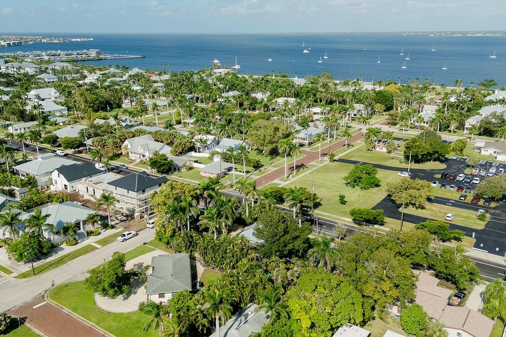 521 W OLYMPIA AVE, PUNTA GORDA, FL, 33950