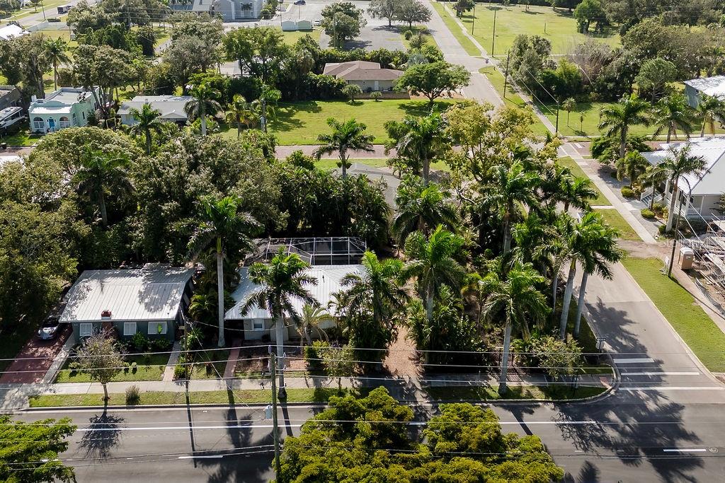 521 W OLYMPIA AVE, PUNTA GORDA, FL, 33950