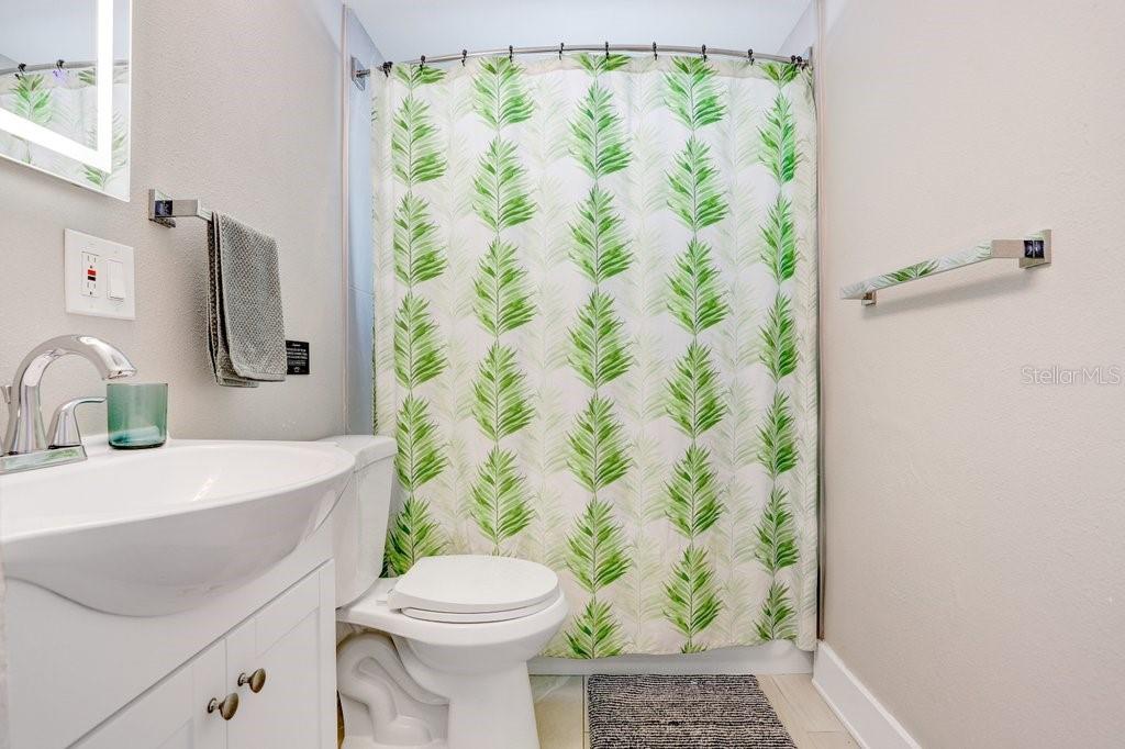 1811 E PALIFOX ST, TAMPA, FL, 33610