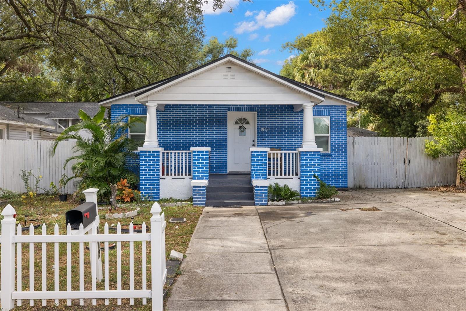 8012 N 11TH ST, TAMPA, FL, 33604