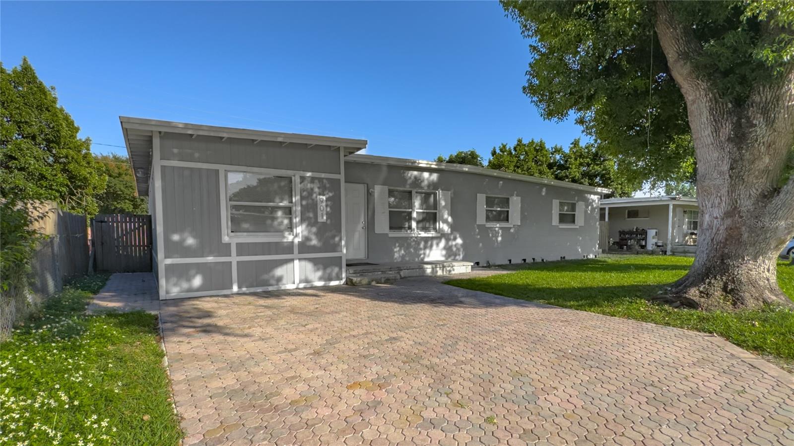 901 S SOLANDRA DR, ORLANDO, FL, 32807