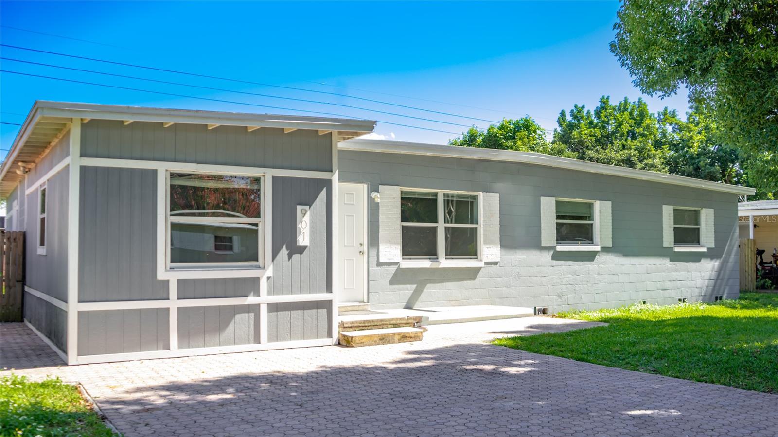 901 S SOLANDRA DR, ORLANDO, FL, 32807