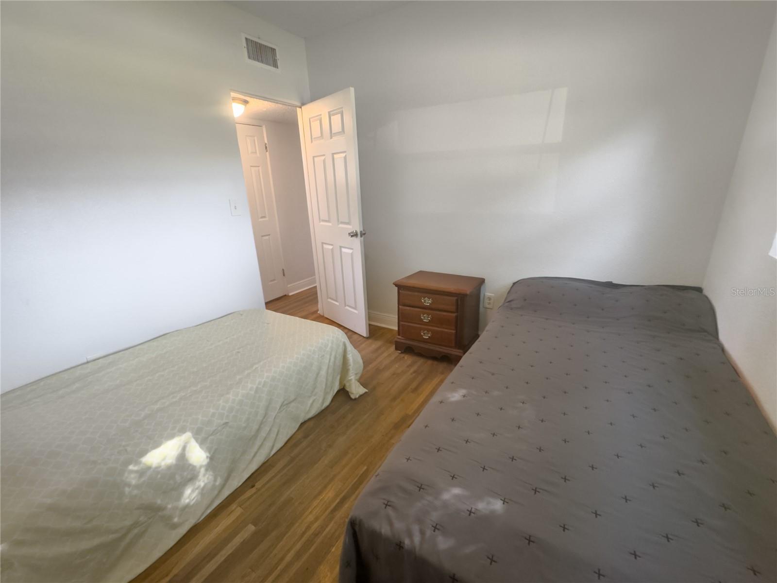 901 S SOLANDRA DR, ORLANDO, FL, 32807