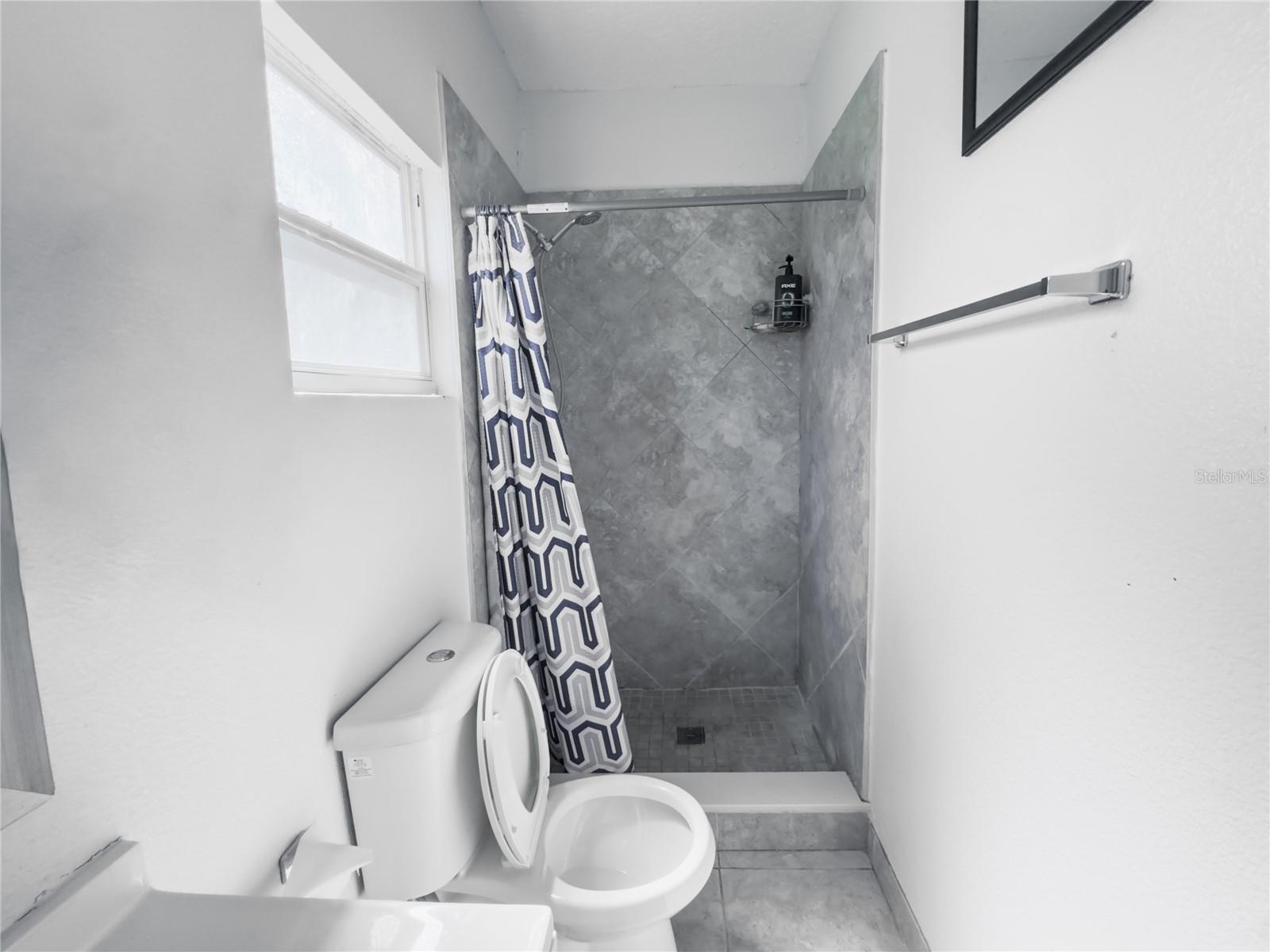 901 S SOLANDRA DR, ORLANDO, FL, 32807