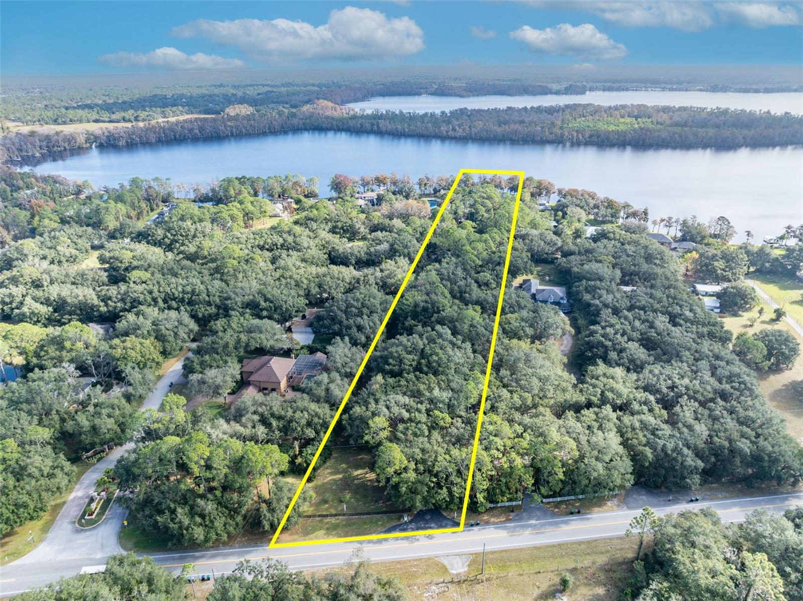 O6348789 Property Photo