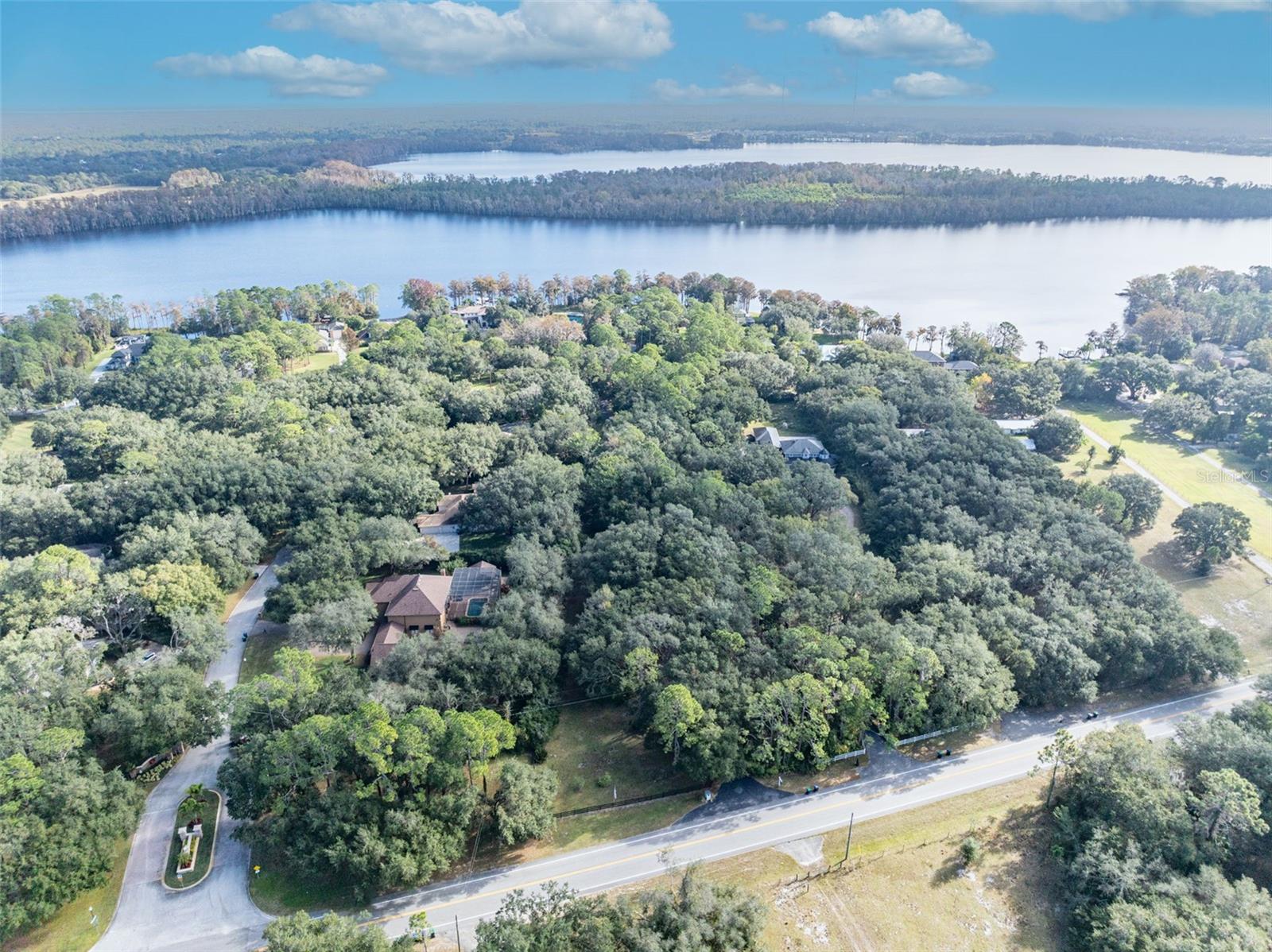 O6348789 Property Photo