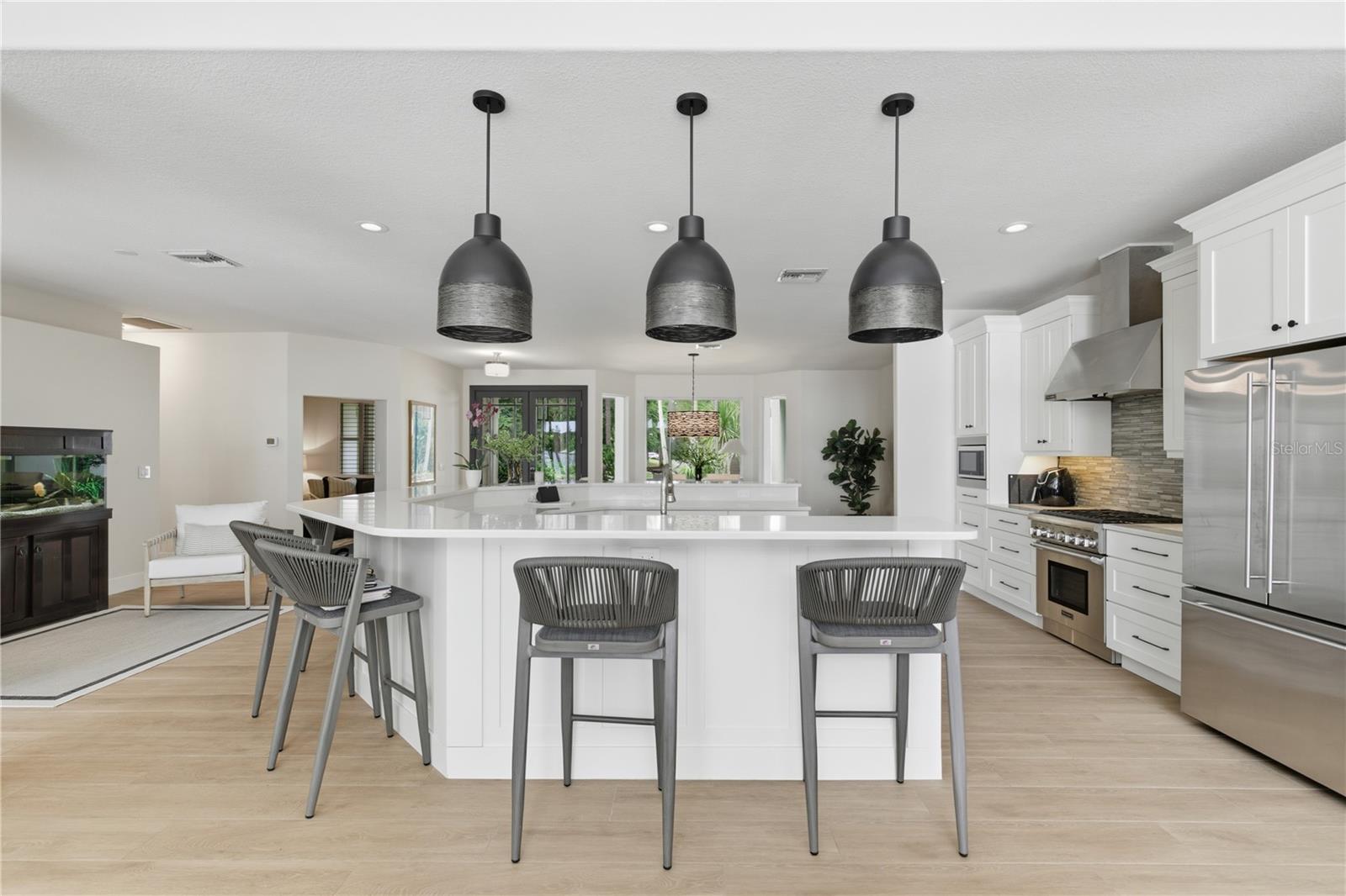 O6348789 Property Photo