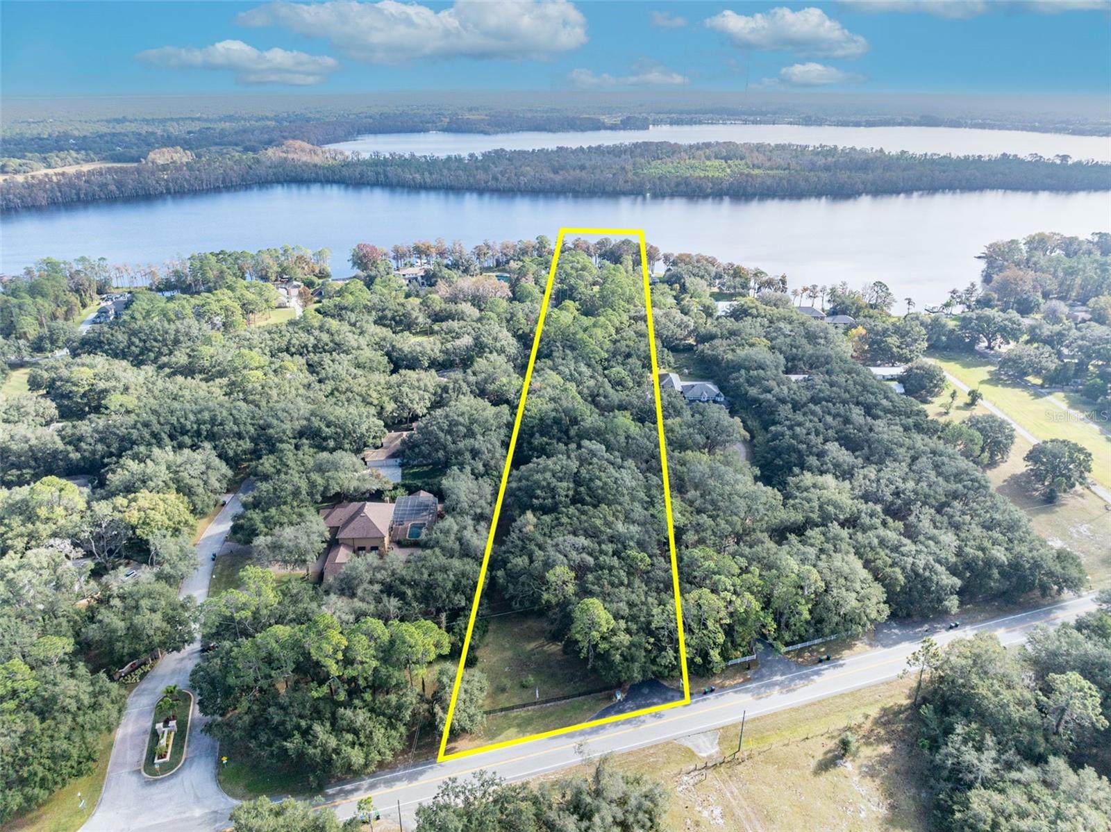 O6348789 Property Photo