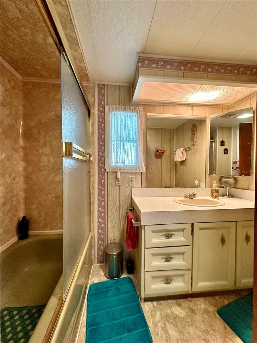 OM710602 Property Photo