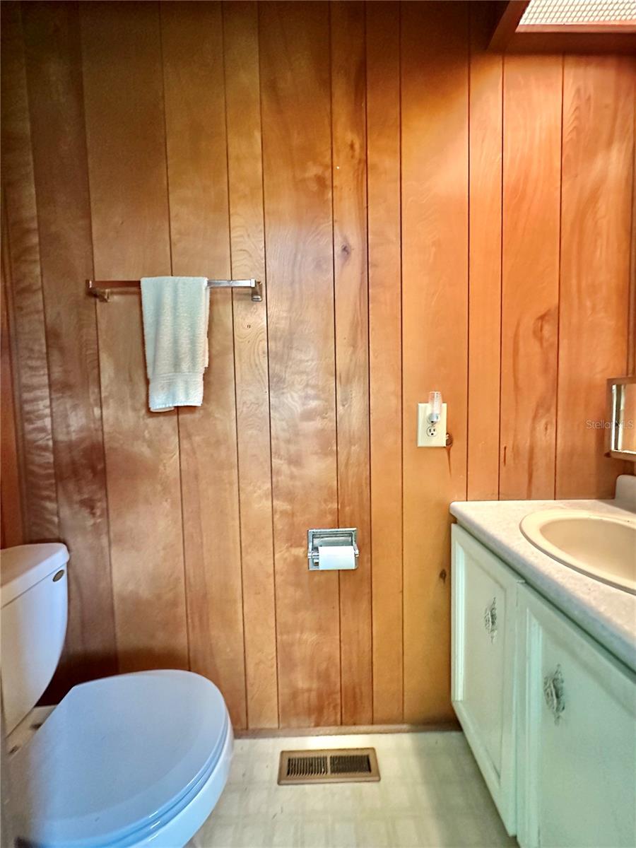 OM710602 Property Photo