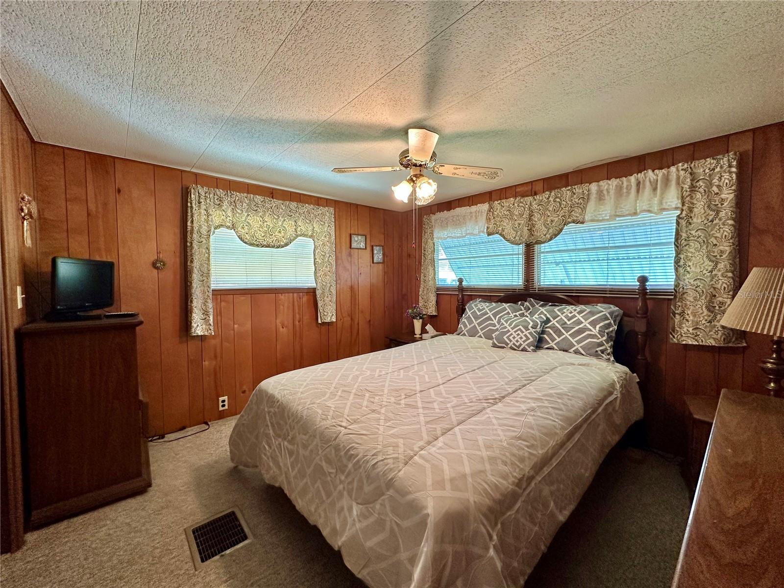 OM710602 Property Photo