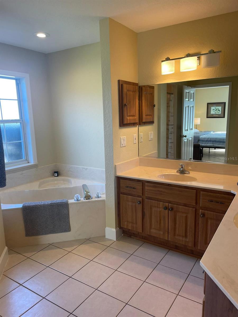 12865 W HIGHWAY 40, OCALA, FL, 34481