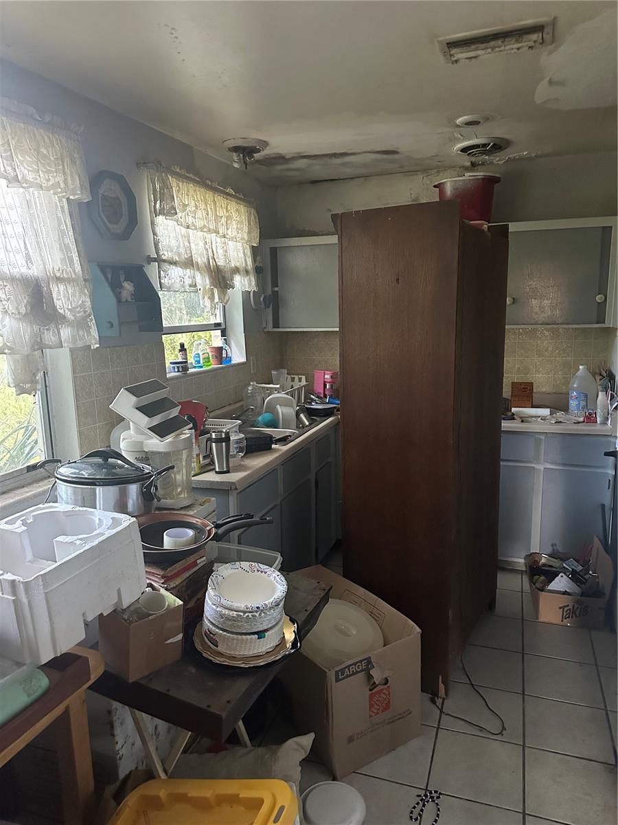 112 MISSION HILLS AVE, TEMPLE TERRACE, FL, 33617