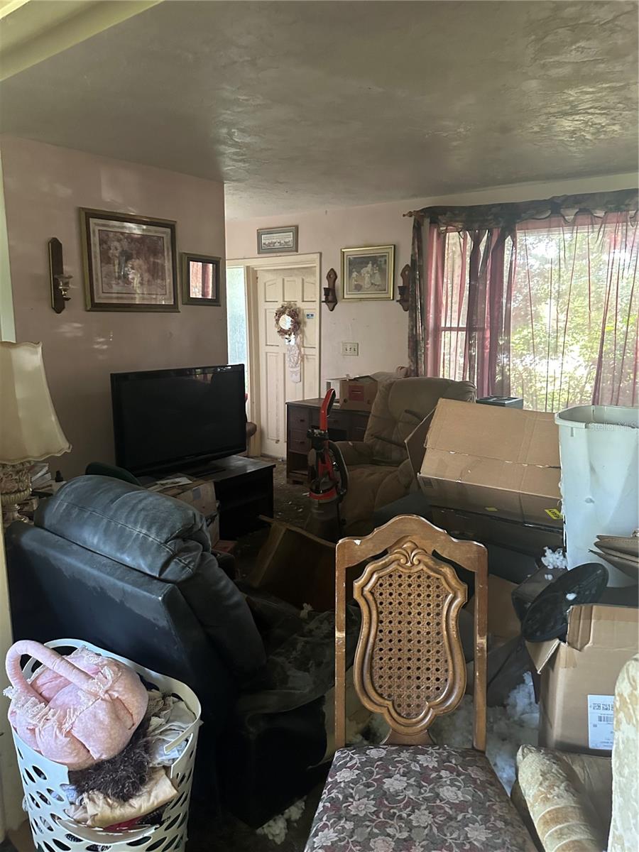 112 MISSION HILLS AVE, TEMPLE TERRACE, FL, 33617
