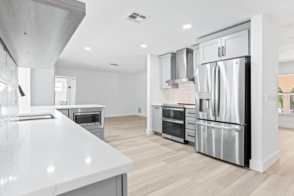 1200 80TH ST S, ST PETERSBURG, FL, 33707