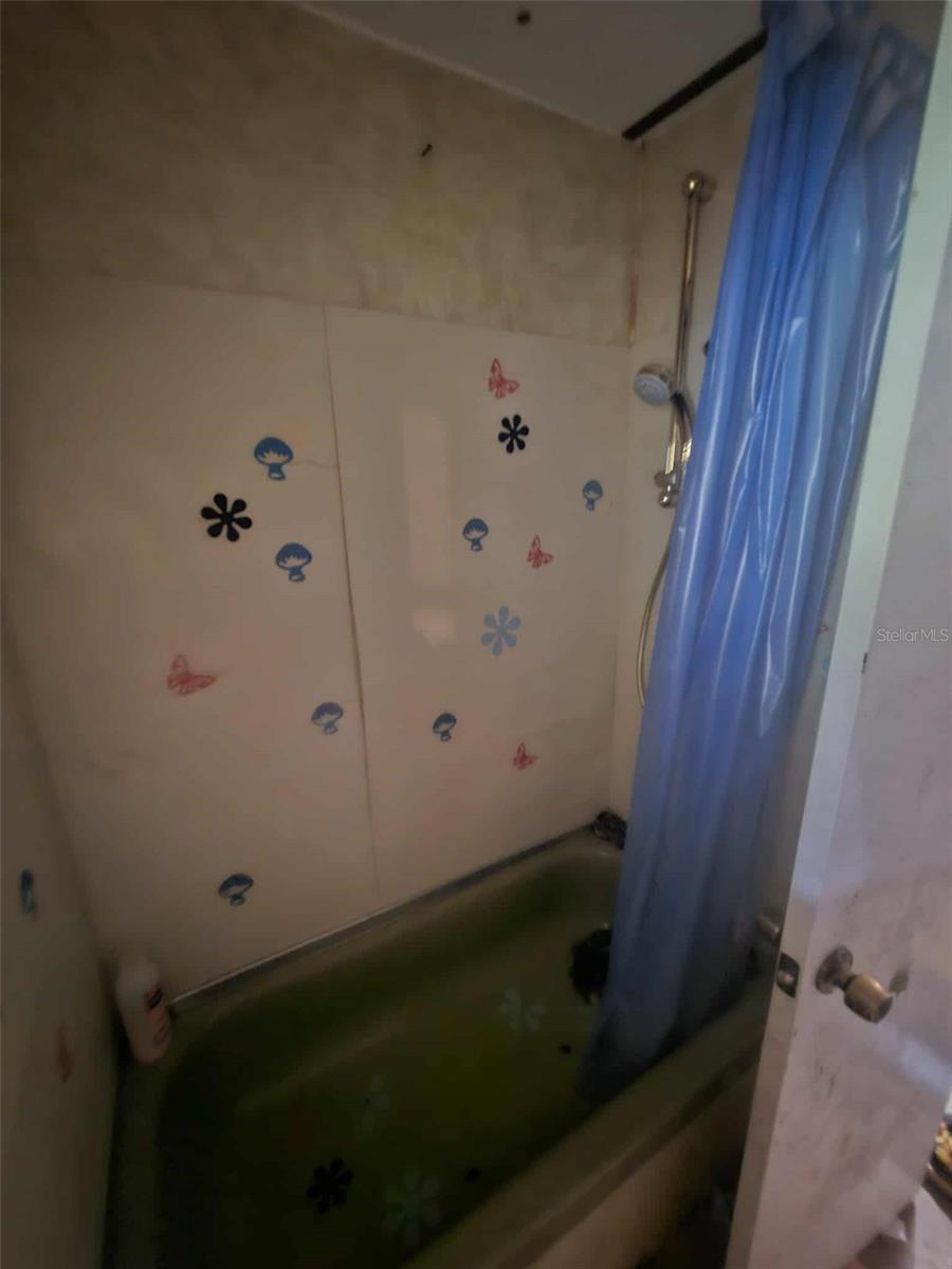 OM710636 Property Photo