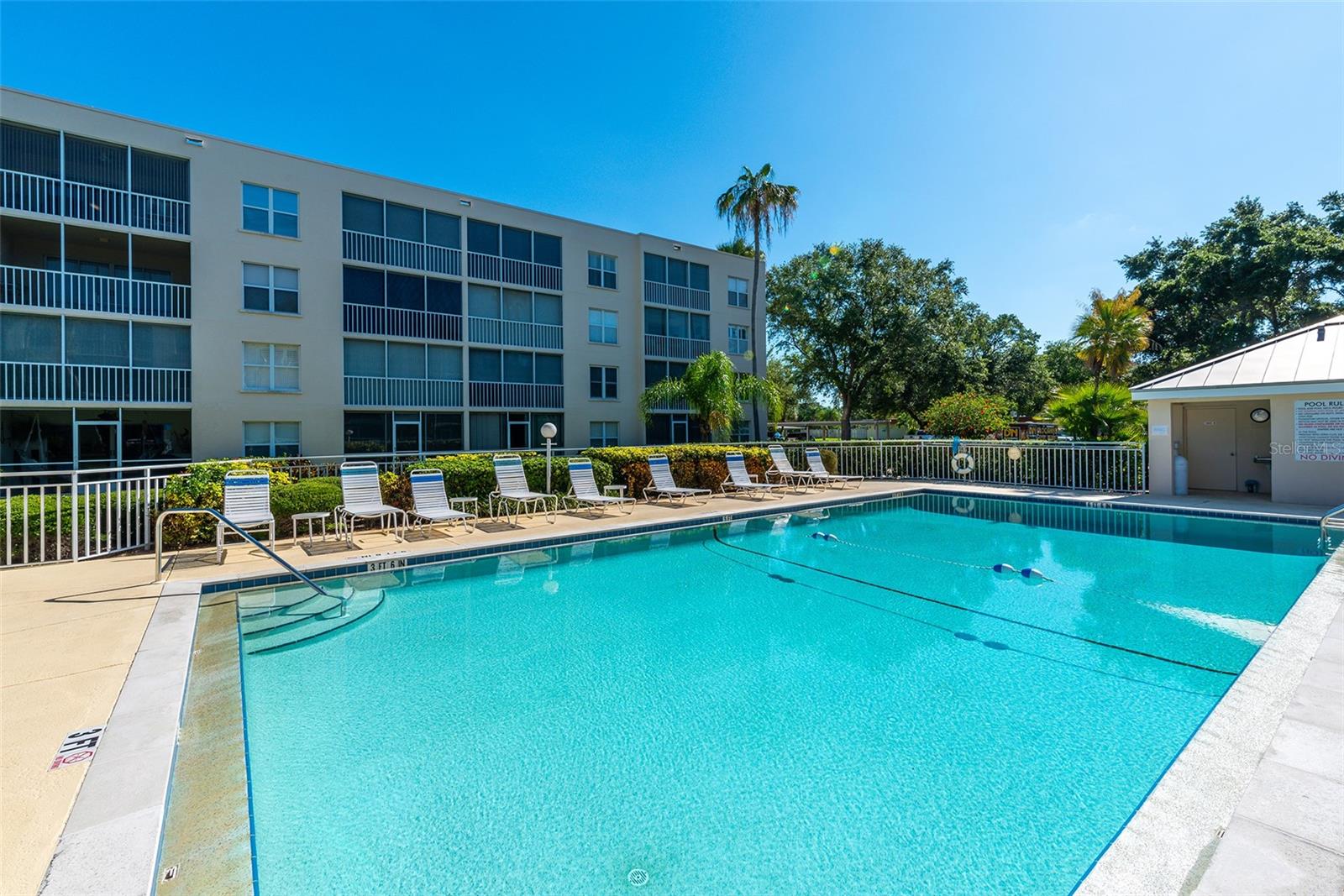 A4667004 Property Photo