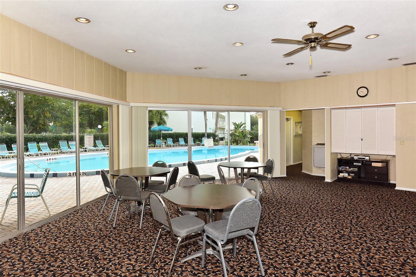 A4667004 Property Photo