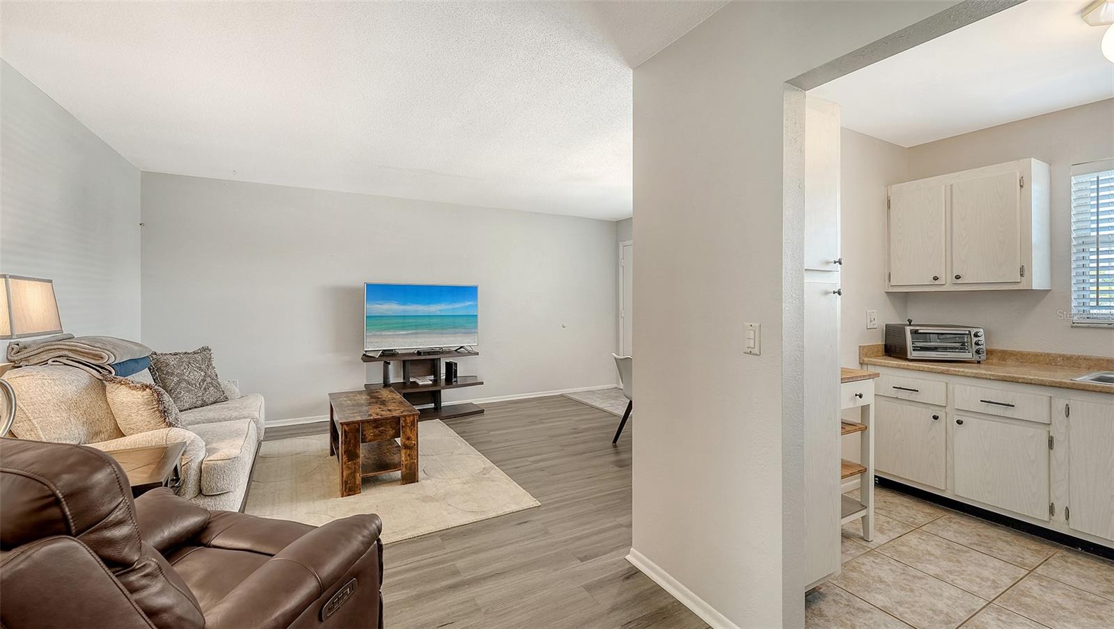 A4667004 Property Photo