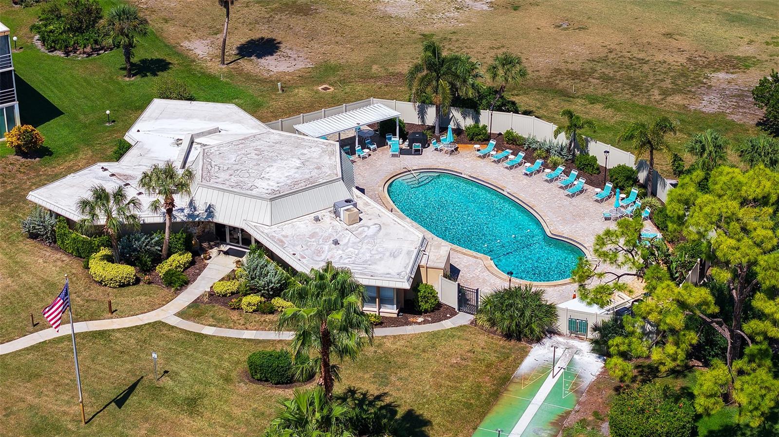 A4667004 Property Photo