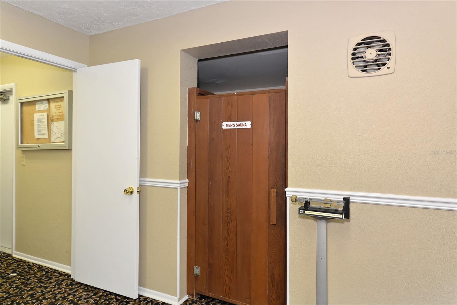 A4667004 Property Photo