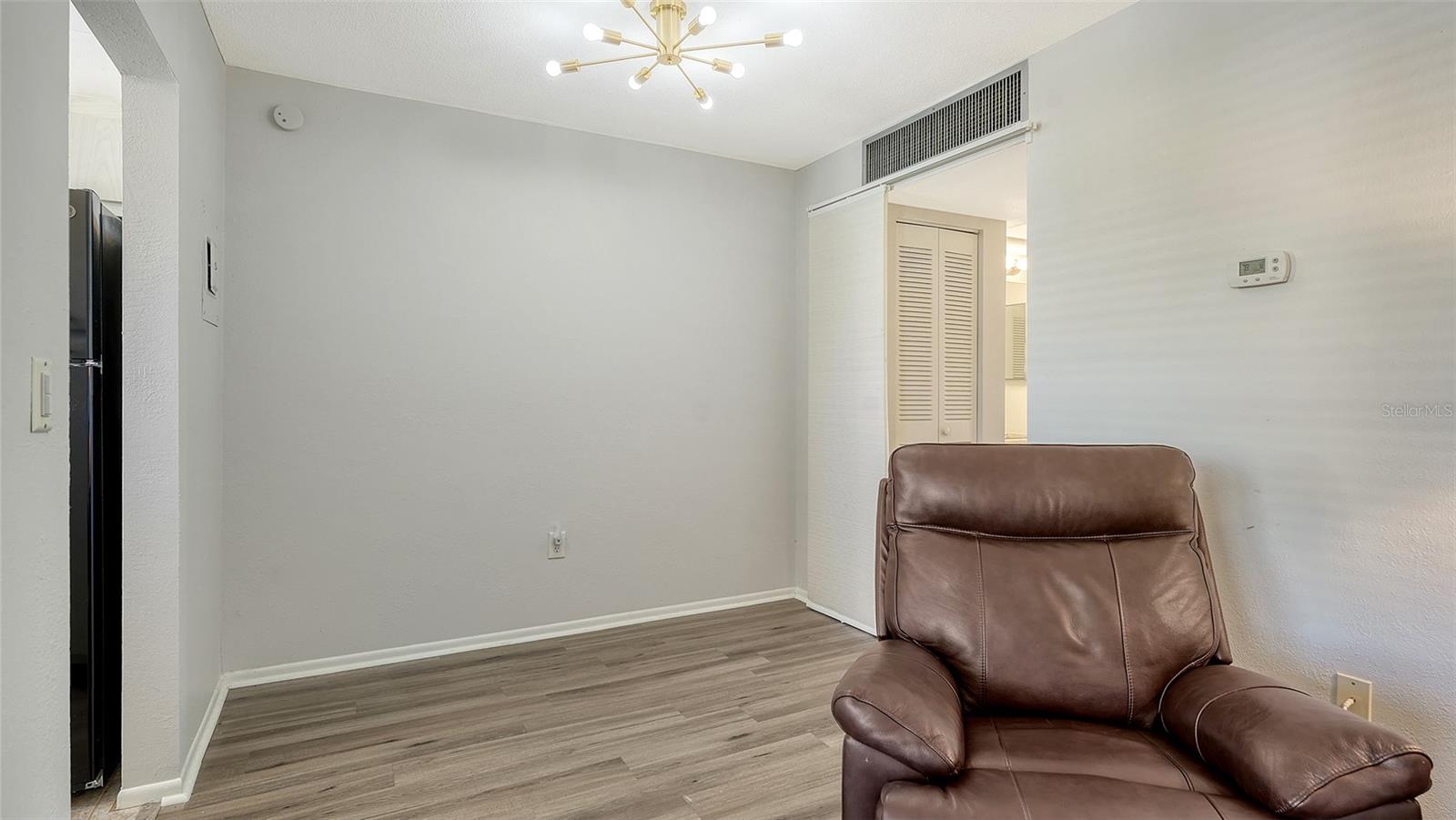 A4667004 Property Photo