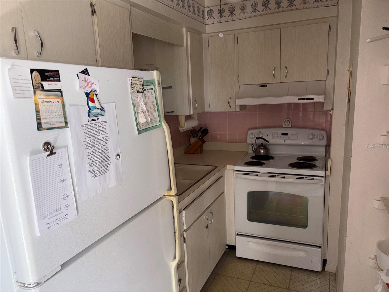 TB8433505 Property Photo