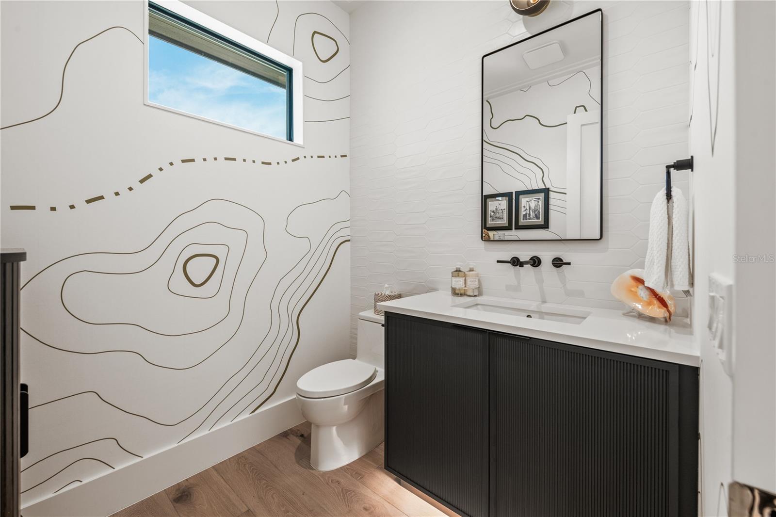 A4667008 Property Photo