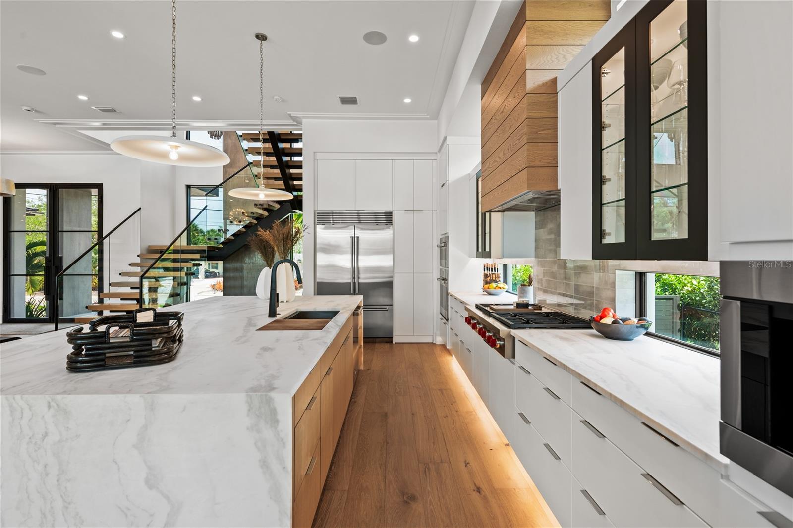 A4667008 Property Photo