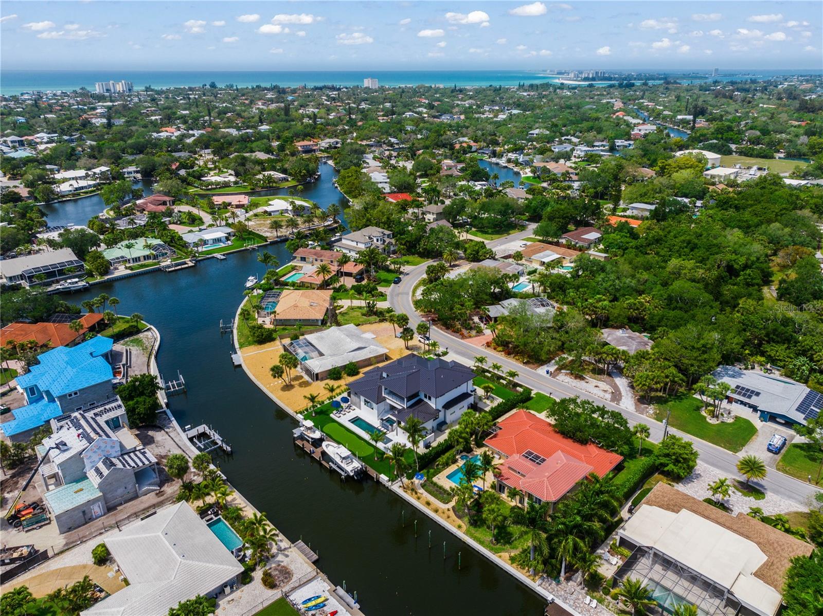 A4667008 Property Photo