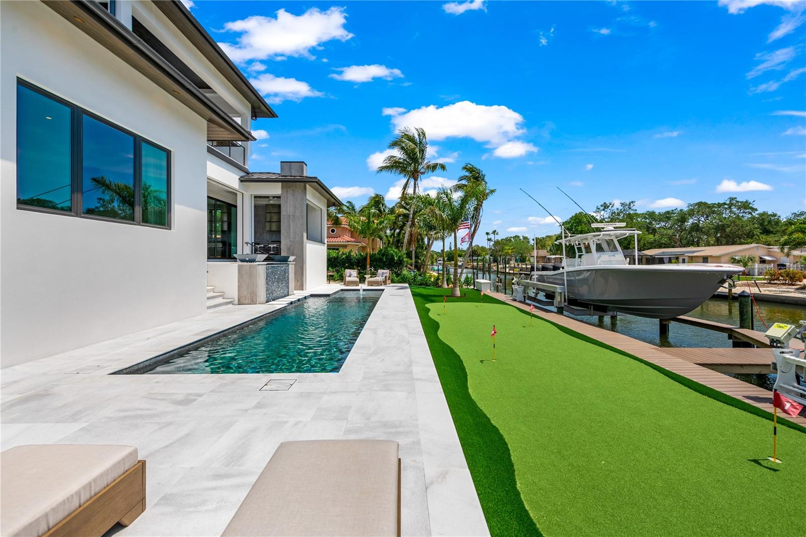 A4667008 Property Photo