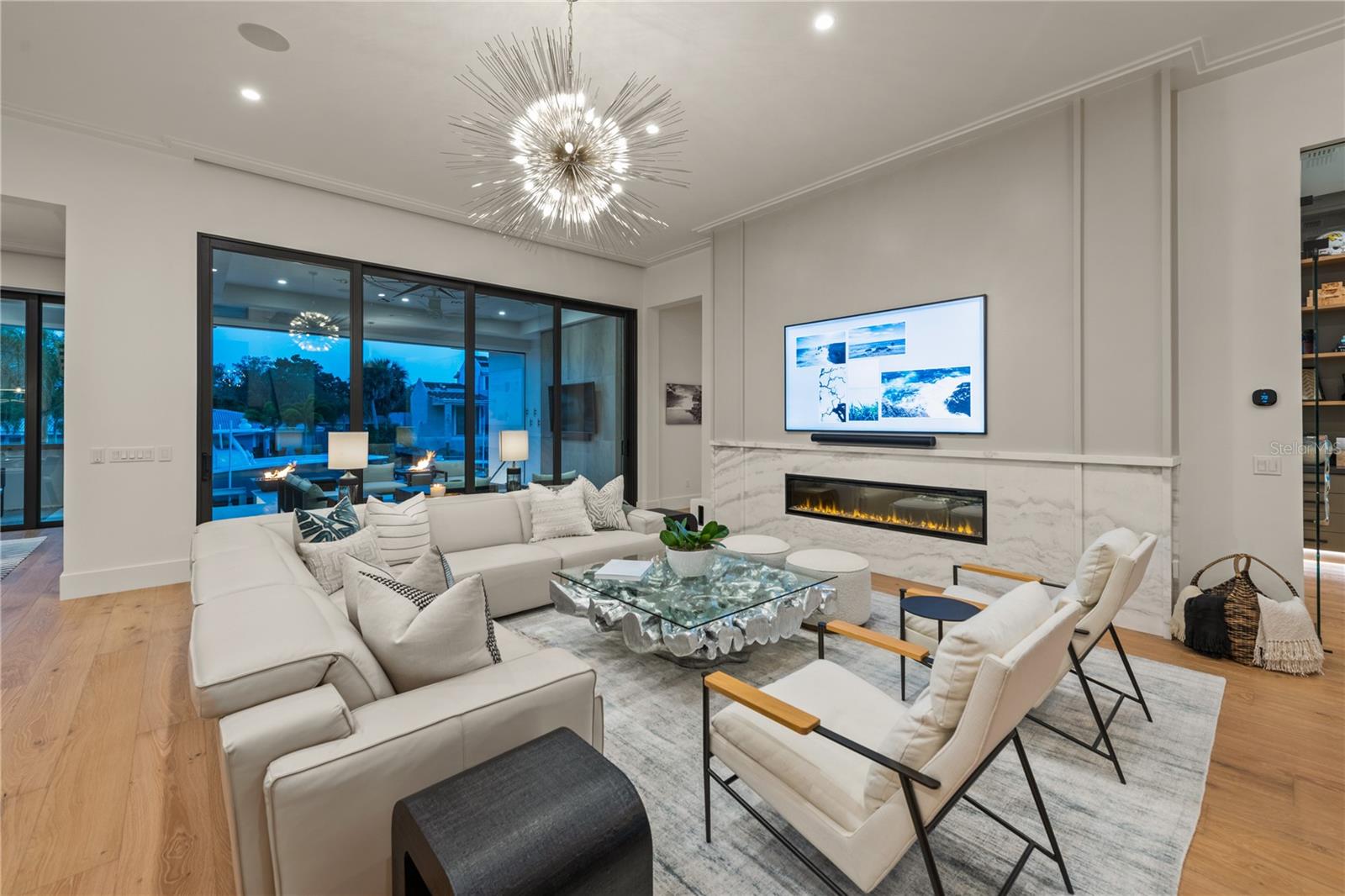 A4667008 Property Photo