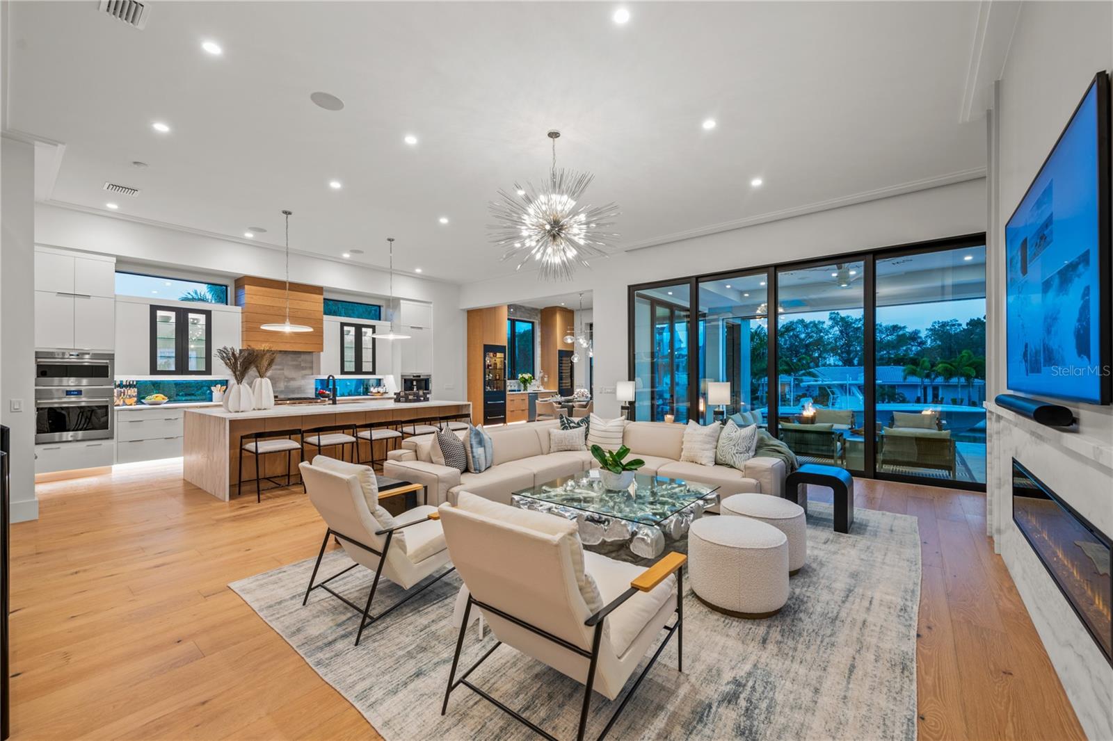 A4667008 Property Photo