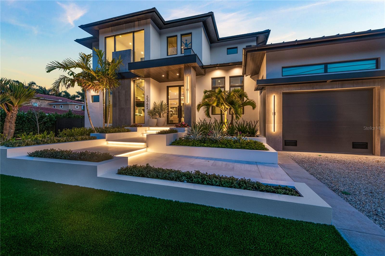 A4667008 Property Photo