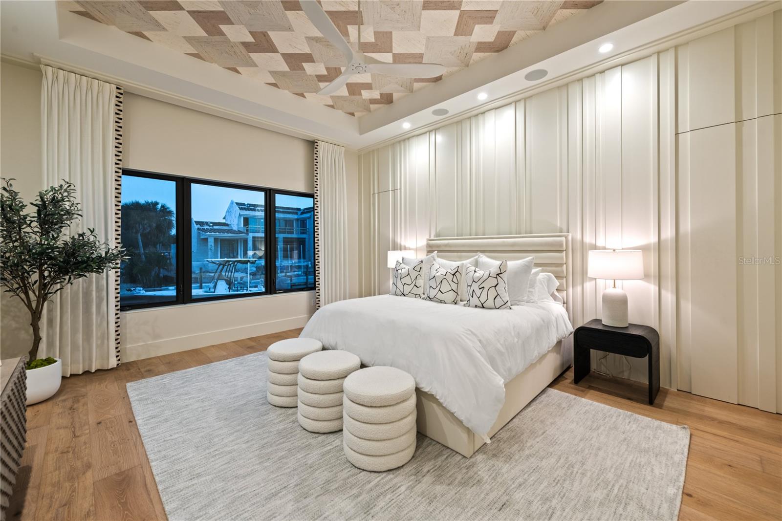 A4667008 Property Photo