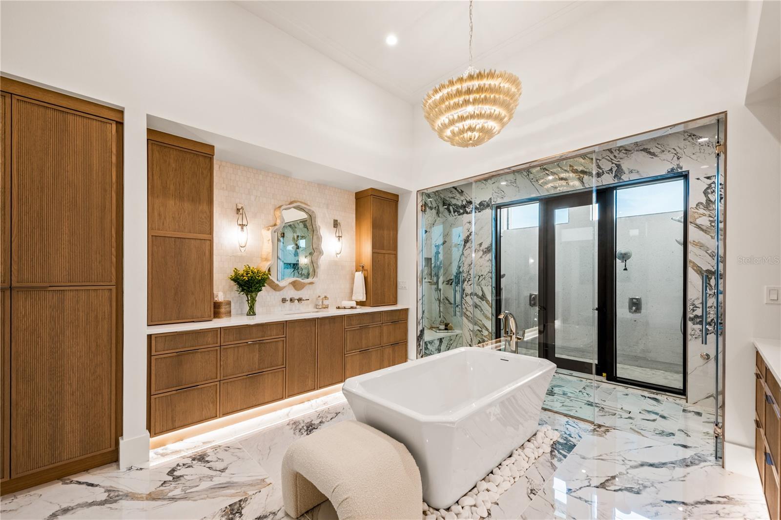 A4667008 Property Photo