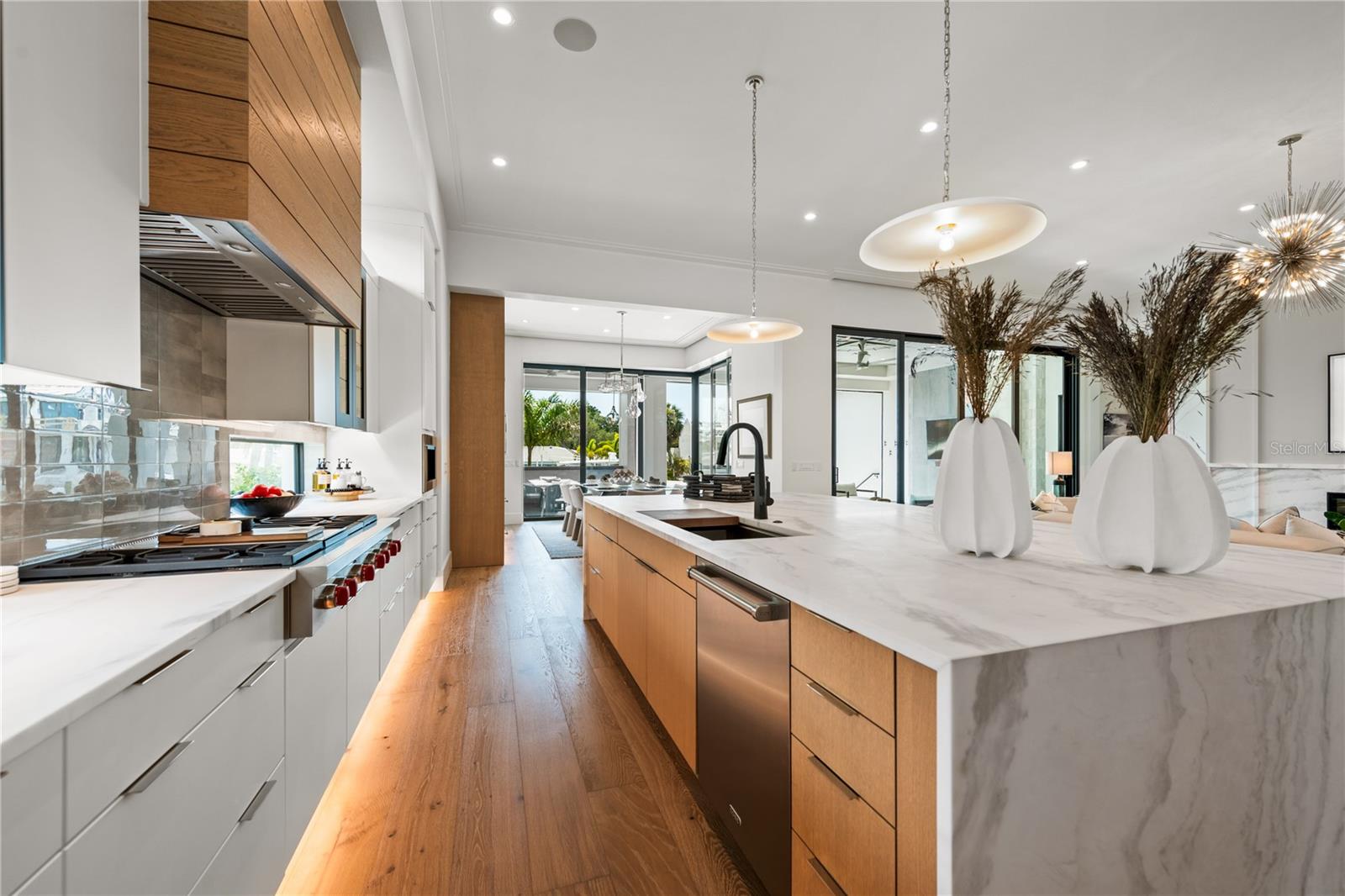 A4667008 Property Photo