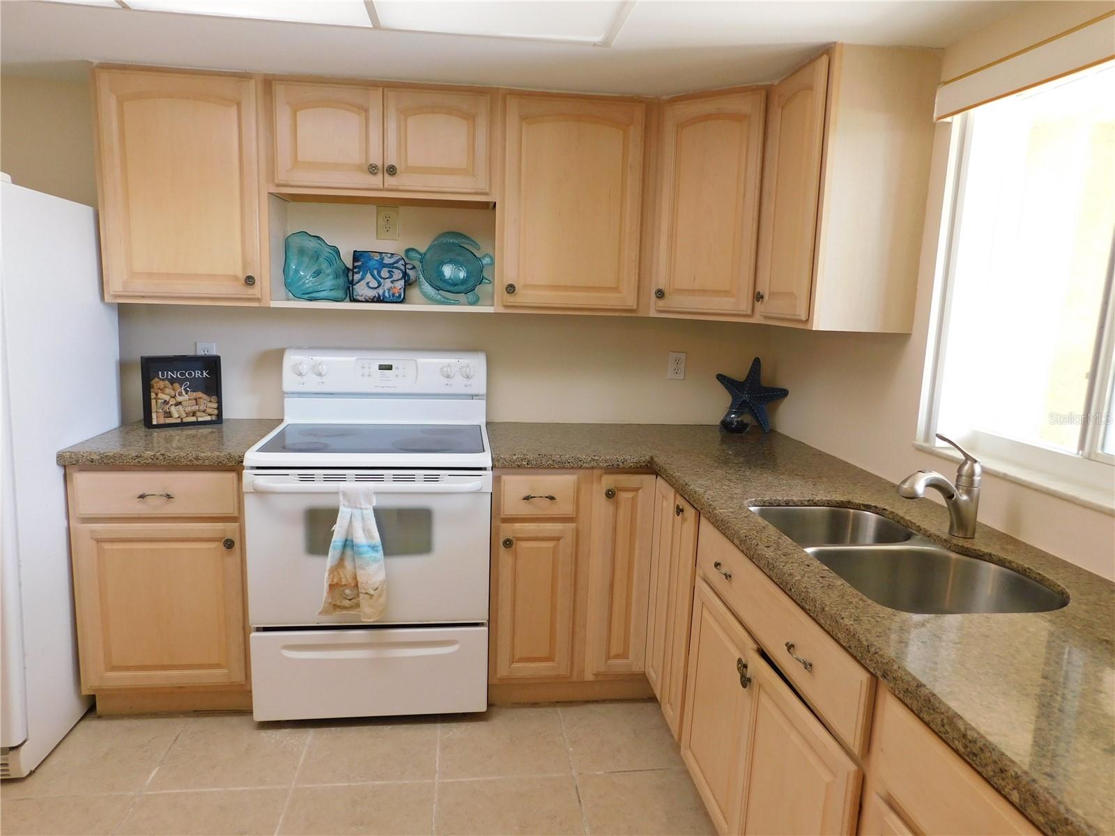 A4667013 Property Photo