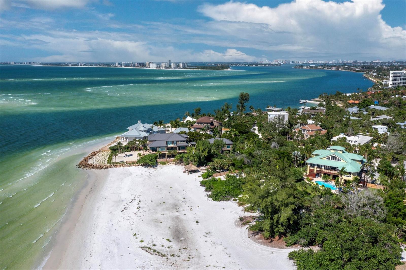 A4667015 Property Photo