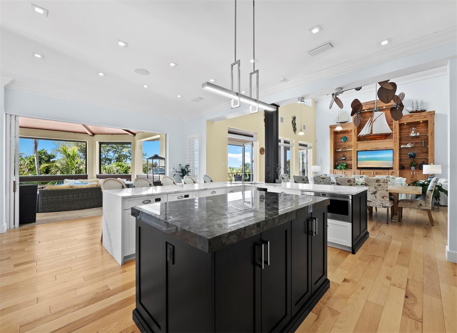 A4667015 Property Photo