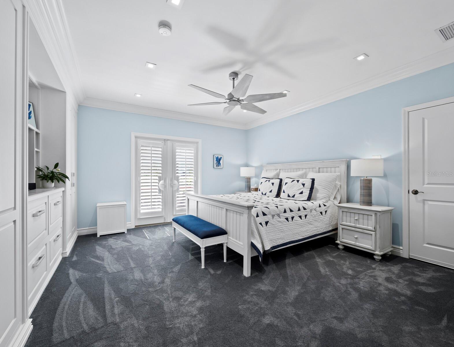 A4667015 Property Photo