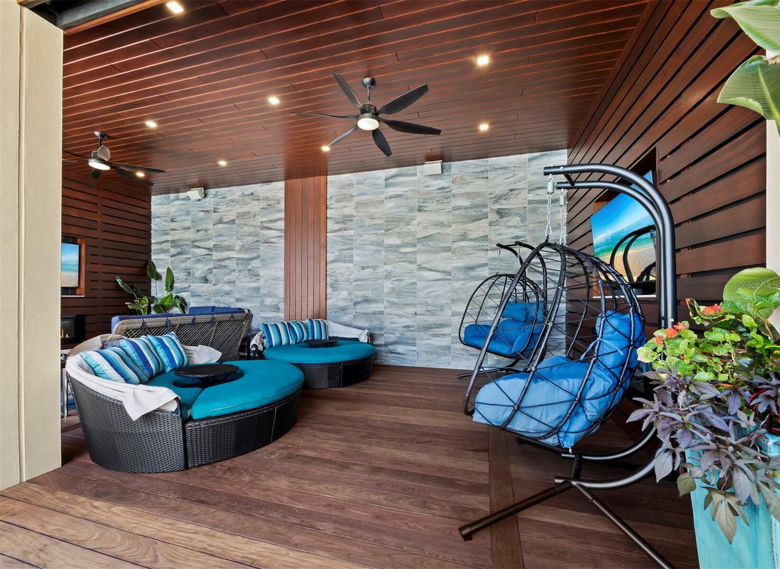 A4667015 Property Photo