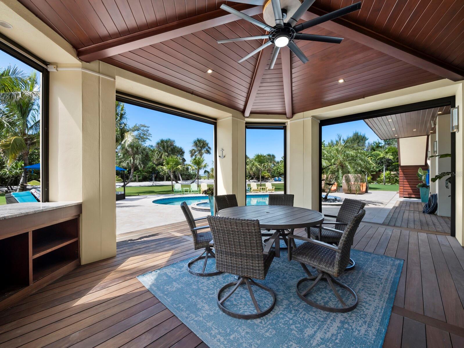 A4667015 Property Photo