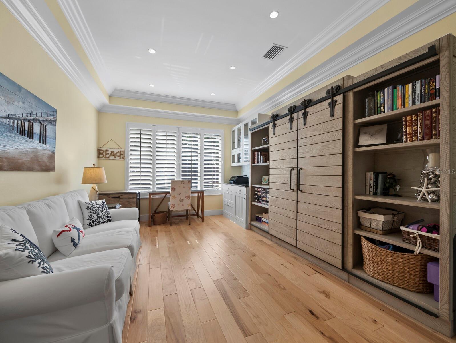 A4667015 Property Photo